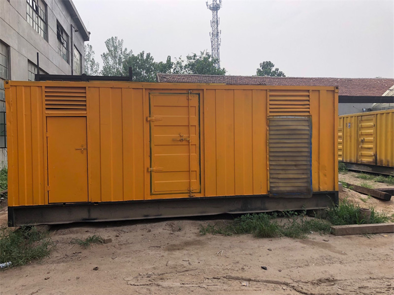 平罗发电机出租进行负载测试时，电瓶电量不足的具体判断标准是什么？