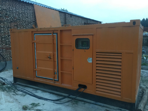 平罗发电机组长期使用中，电缆线的敷设路径有哪些要求？